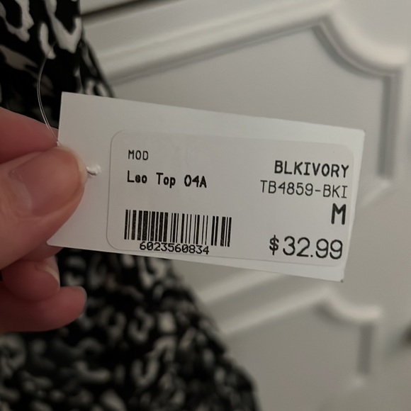 NWT Leopard Wrap Tank Size M - Picture 4 of 5